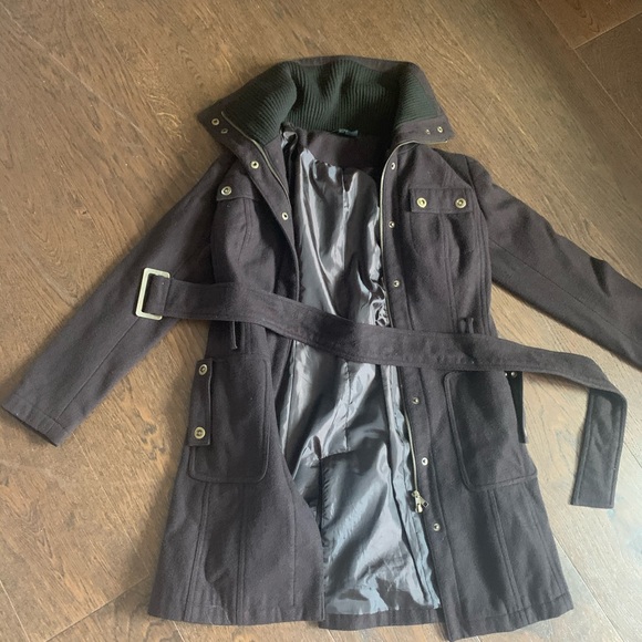 Jackets & Blazers - Brown trench coat with belt beautiful sz small